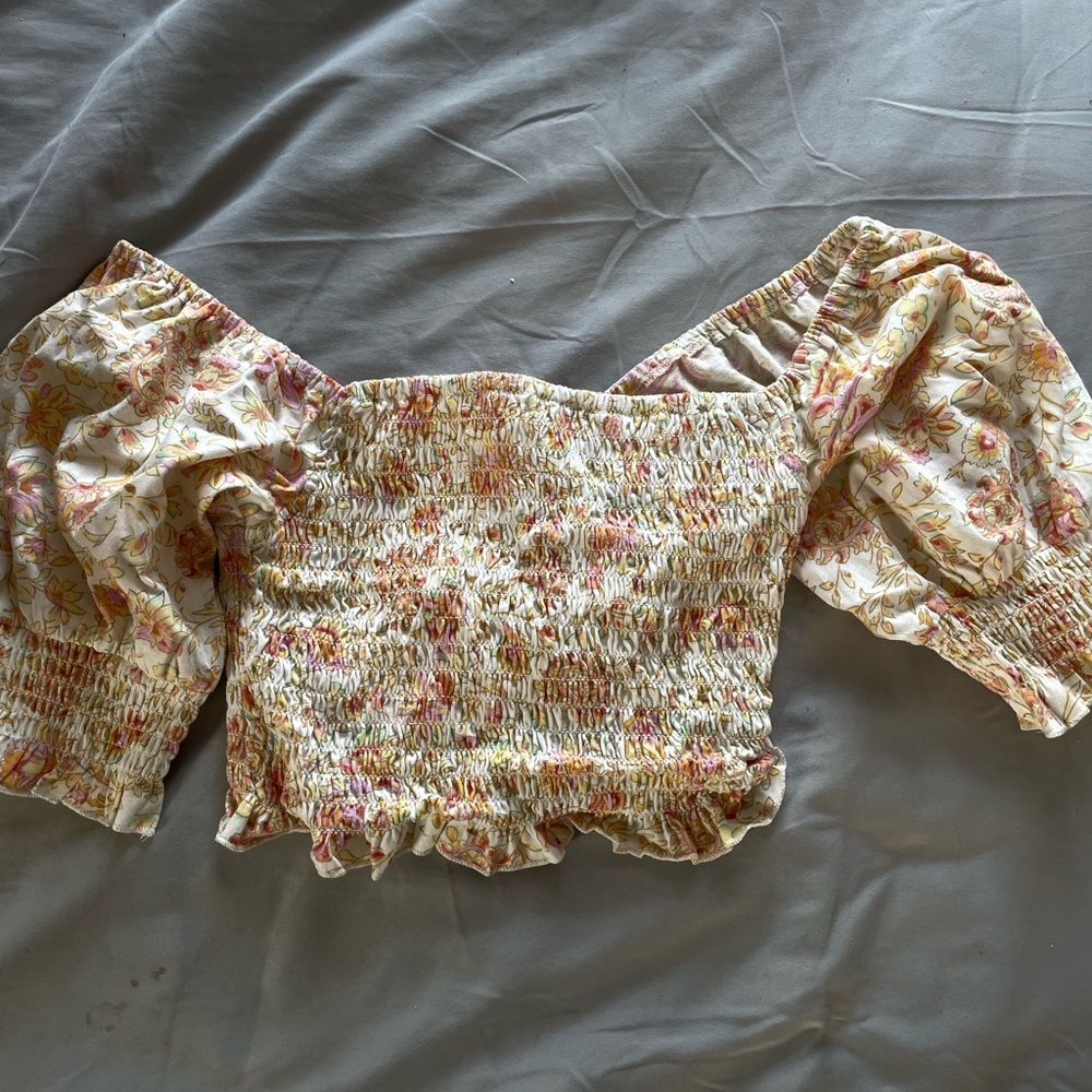 Medium billabong top nwt